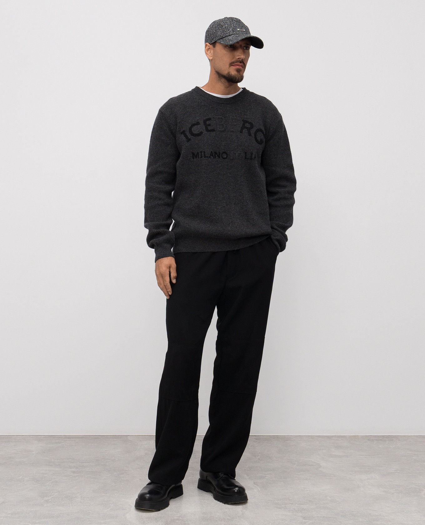 

Grey wool sweater with logo embroidery Iceberg