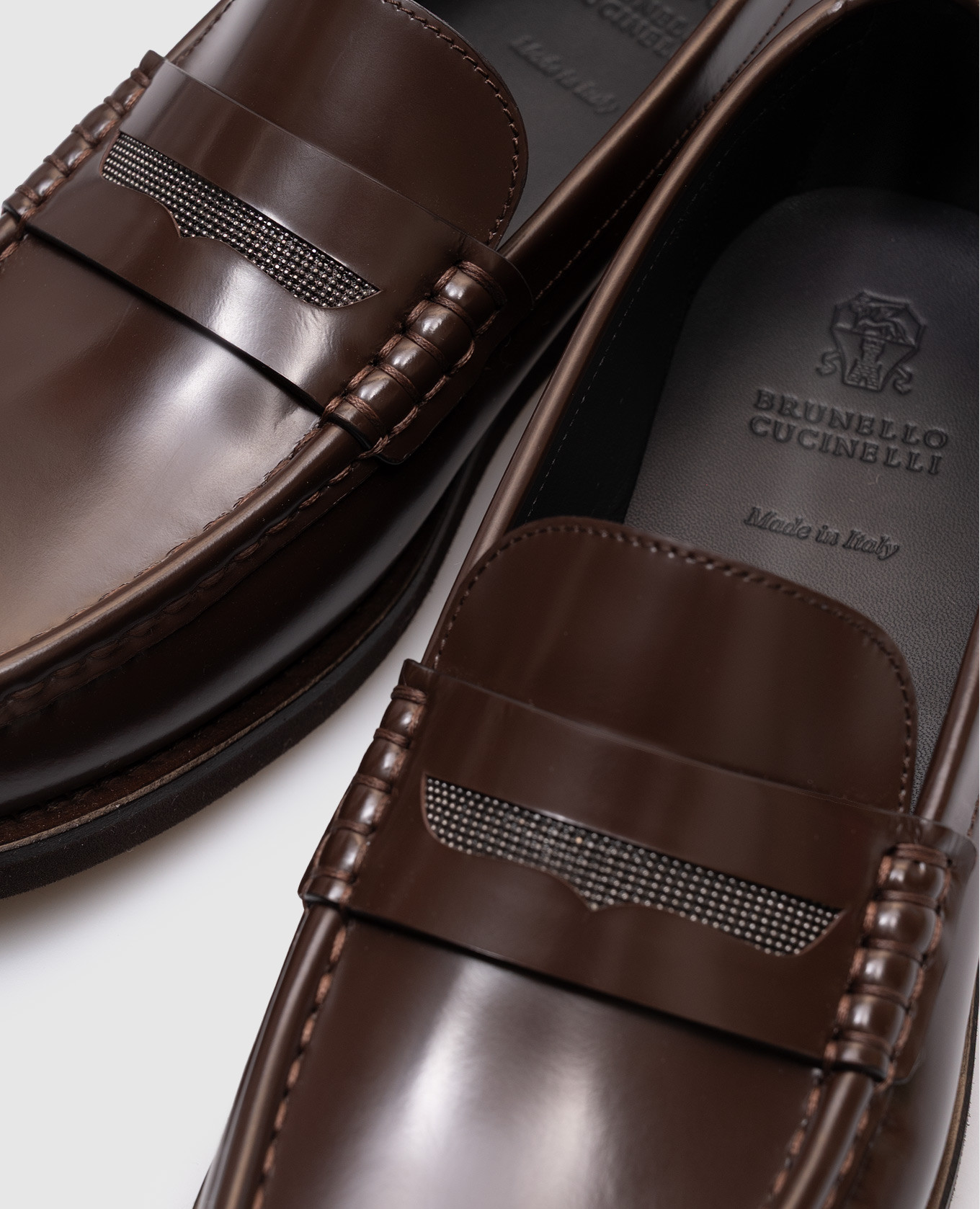 

Brown leather loafers with monil chain Brunello Cucinelli