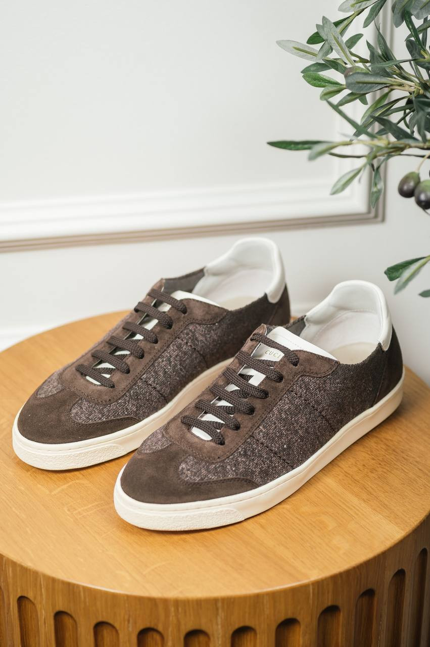 

Brown sneakers with logo emblem Brunello Cucinelli