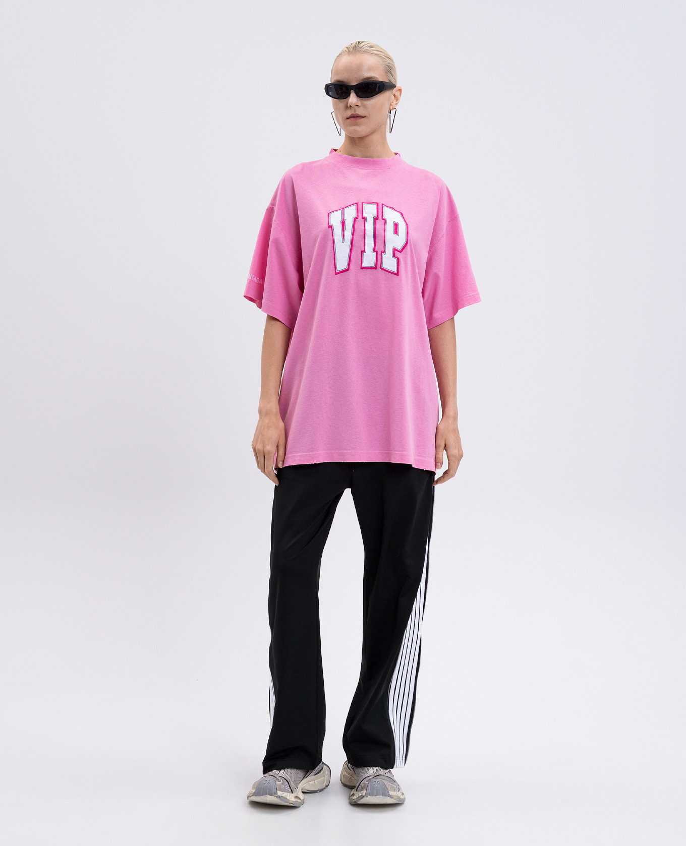 

Pink VIP T-shirt Balenciaga