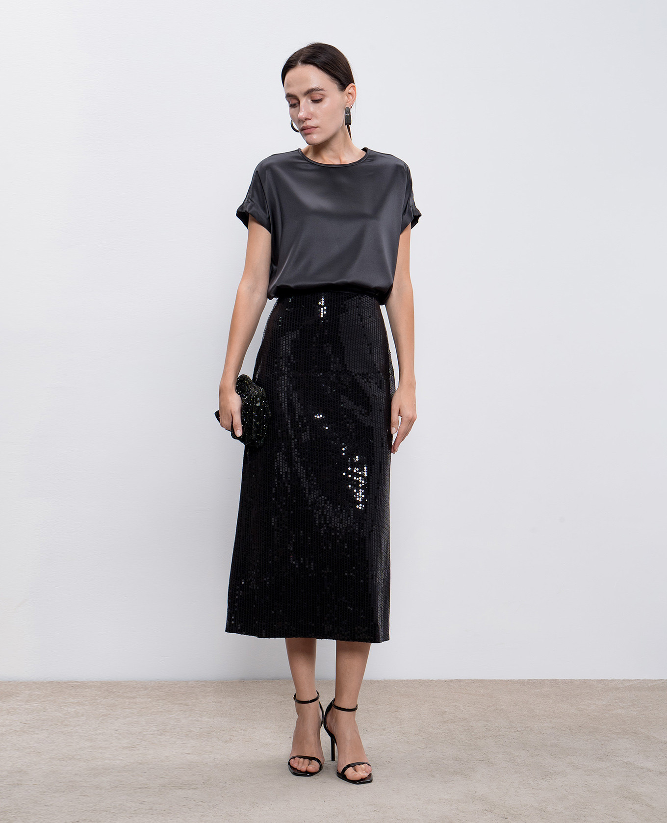 

Gray silk top with monil chain Peserico, Grey