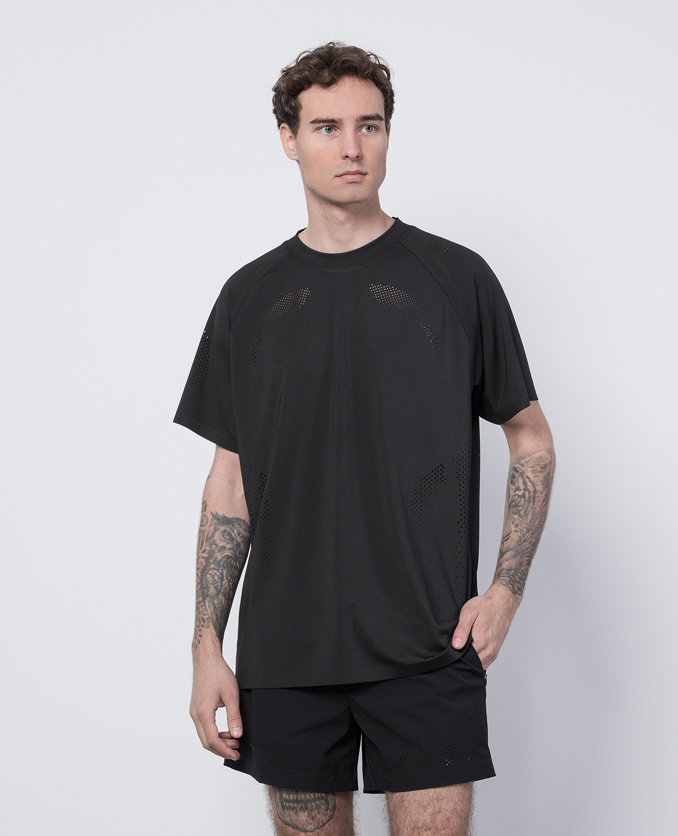 

Black T-shirt Intine with perforation Heliot Emil