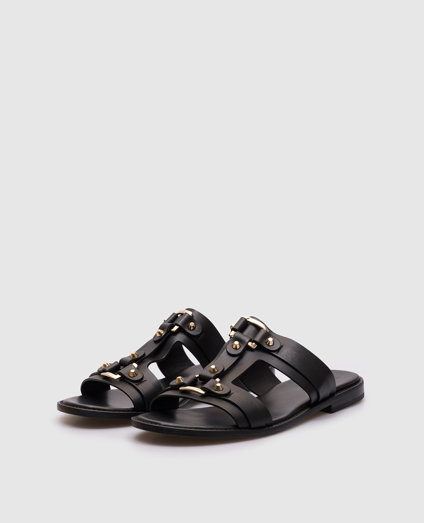 

Black leather flip-flops with studs Doucal's