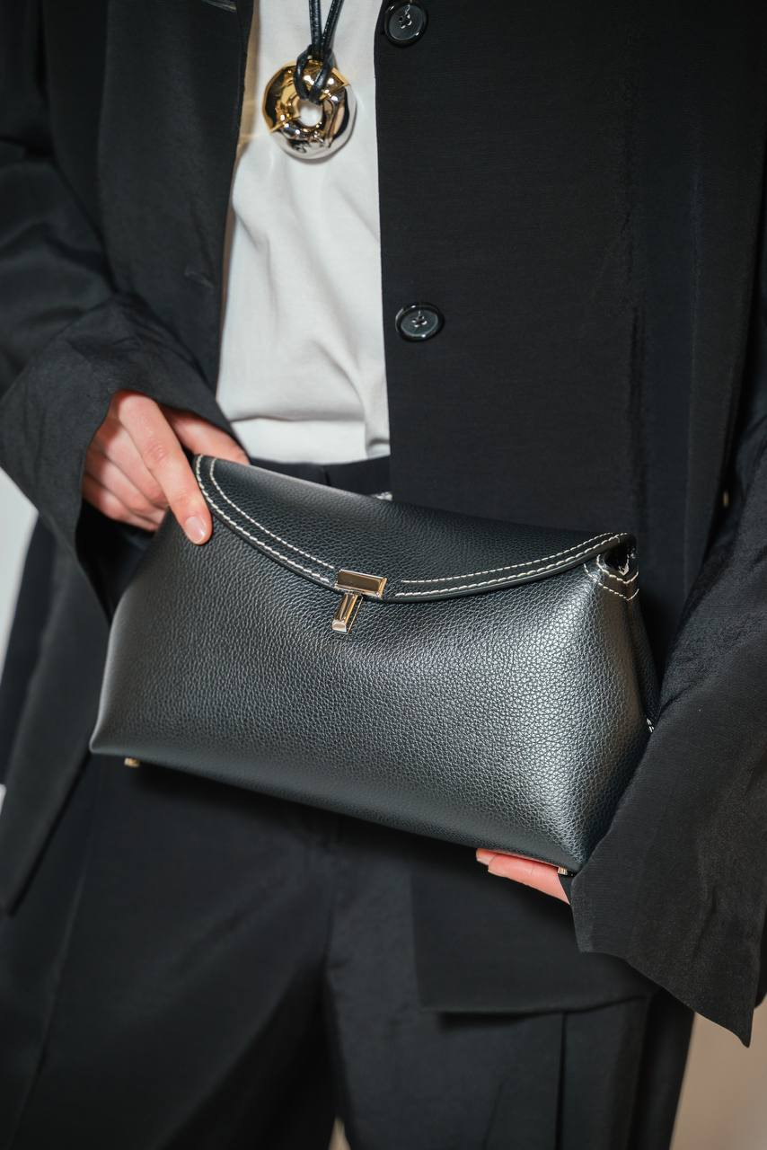 Black leather T-Lock bag Toteme 5