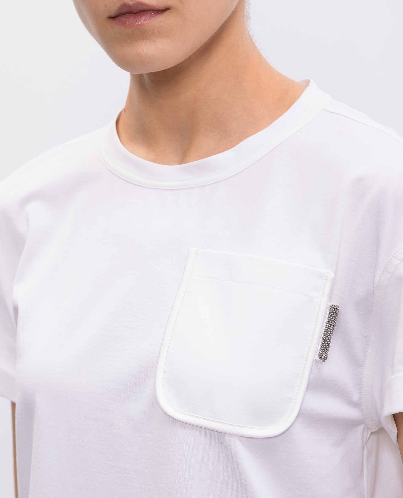 

White T-shirt with a monil chain Brunello Cucinelli