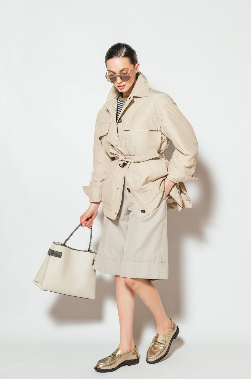 

Beige jacket with belt Brunello Cucinelli