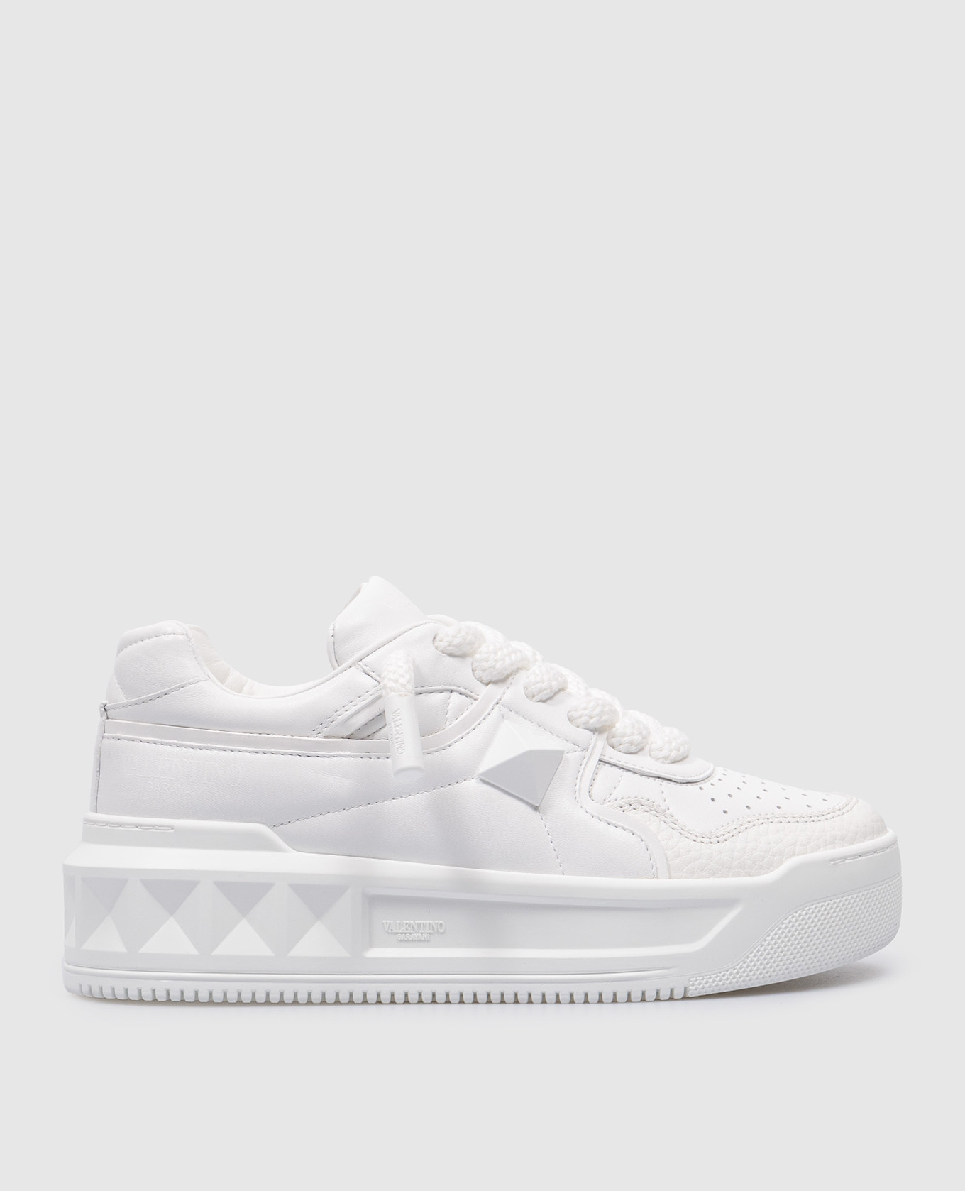 White leather sneakers one stud xl valentino