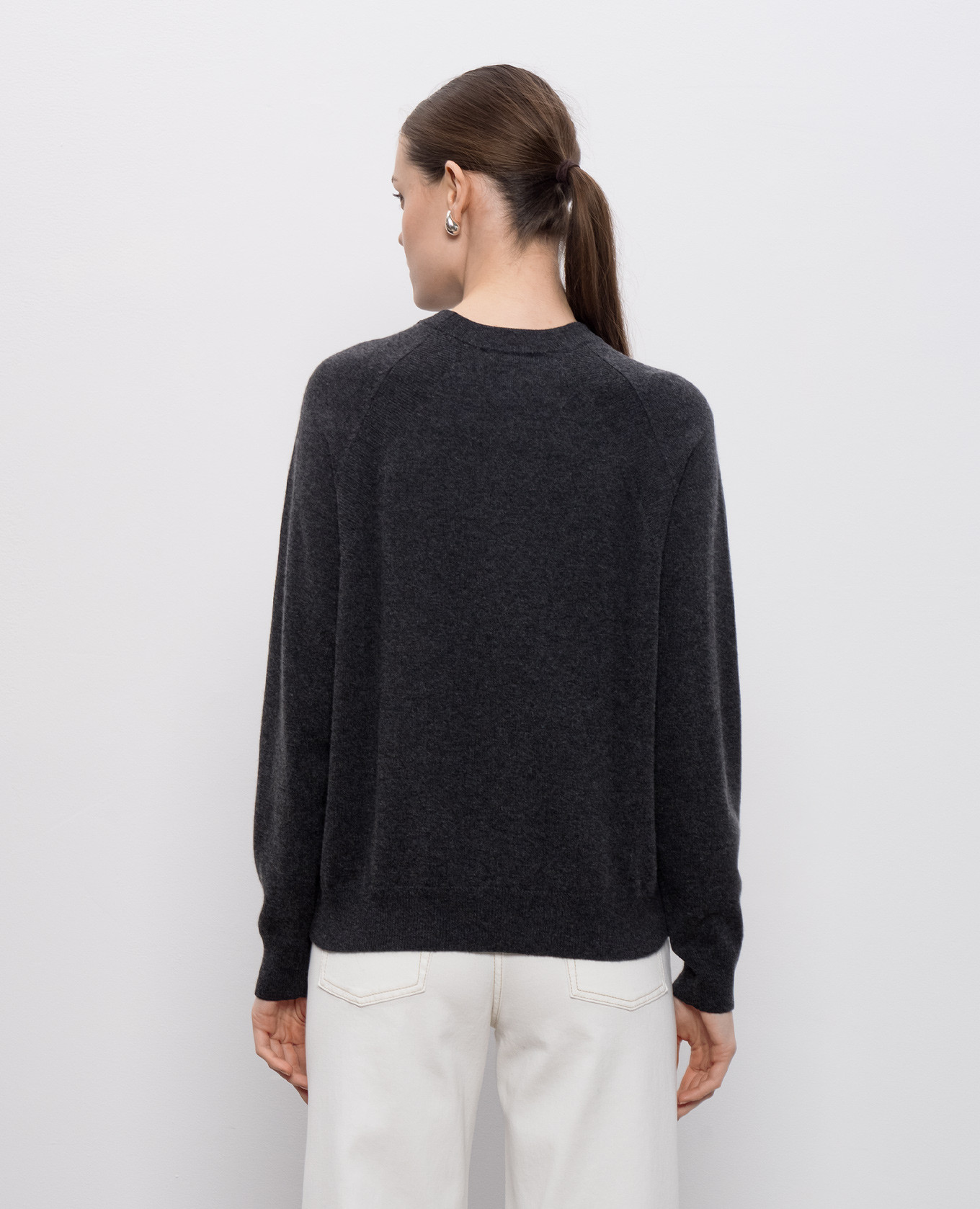 

Gray wool, silk and cashmere jumper with monil chain Peserico, Grey