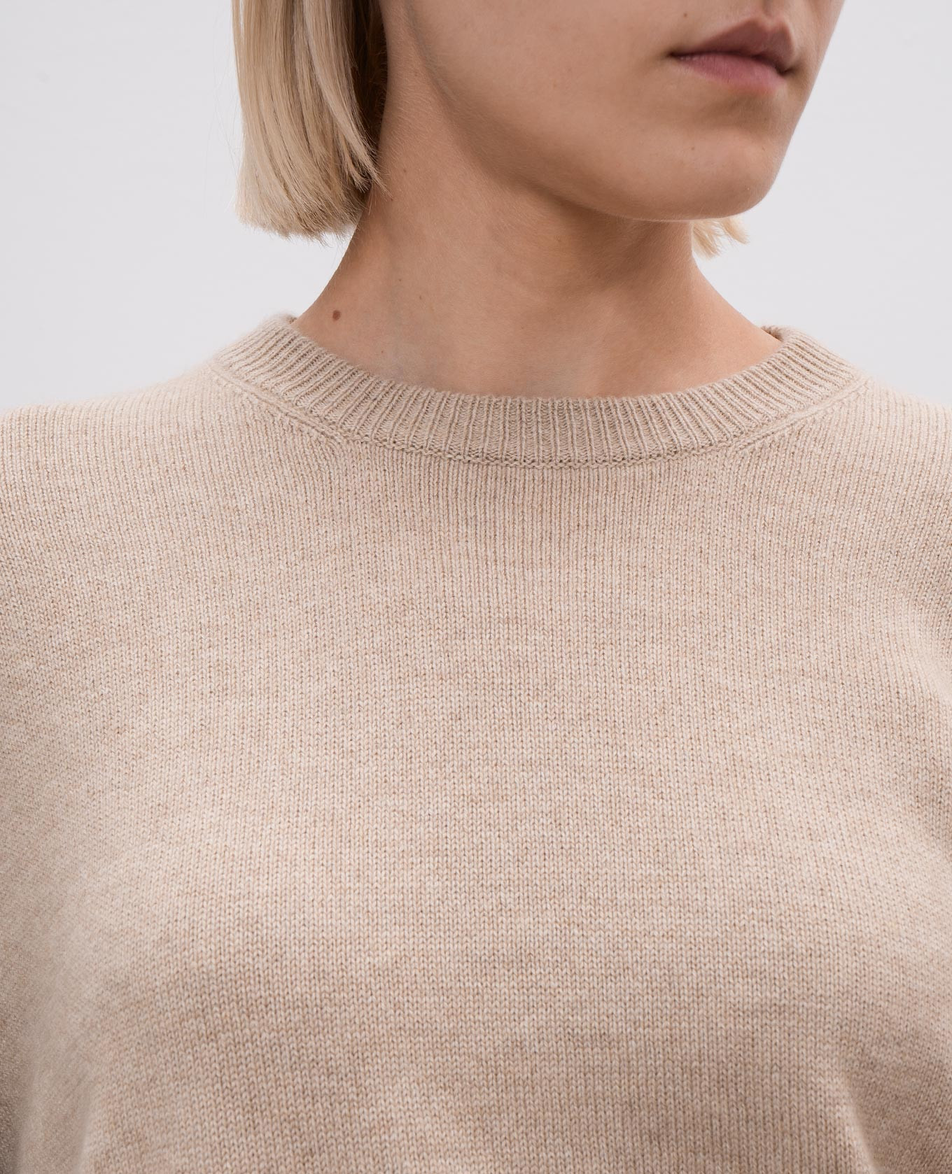 

Beige cashmere sweater Brunello Cucinelli