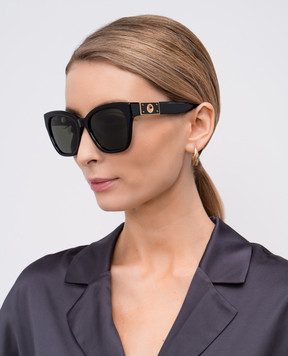 Linda Farrow Tamara black sunglasses LFL1520C1