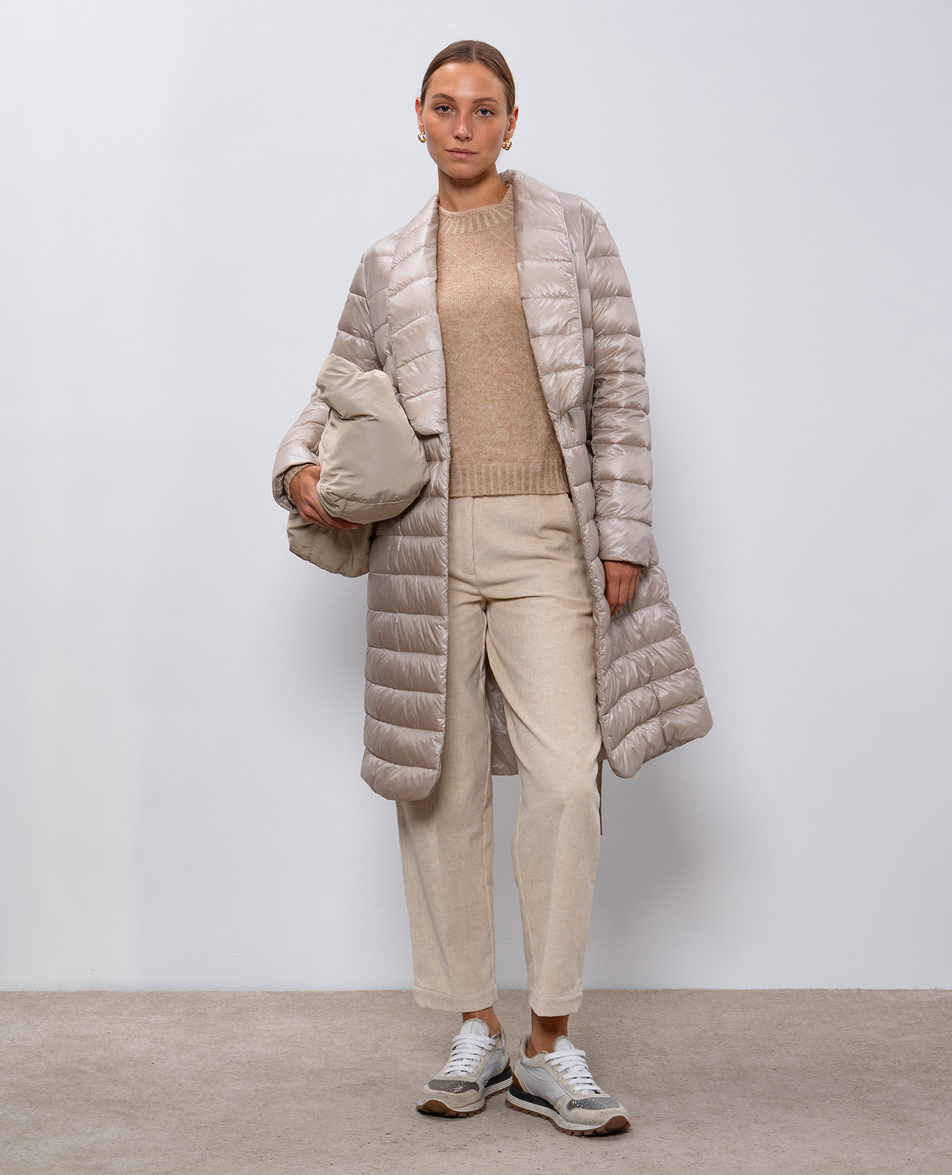 

Beige sweater with wool in a geometric pattern Ballantyne