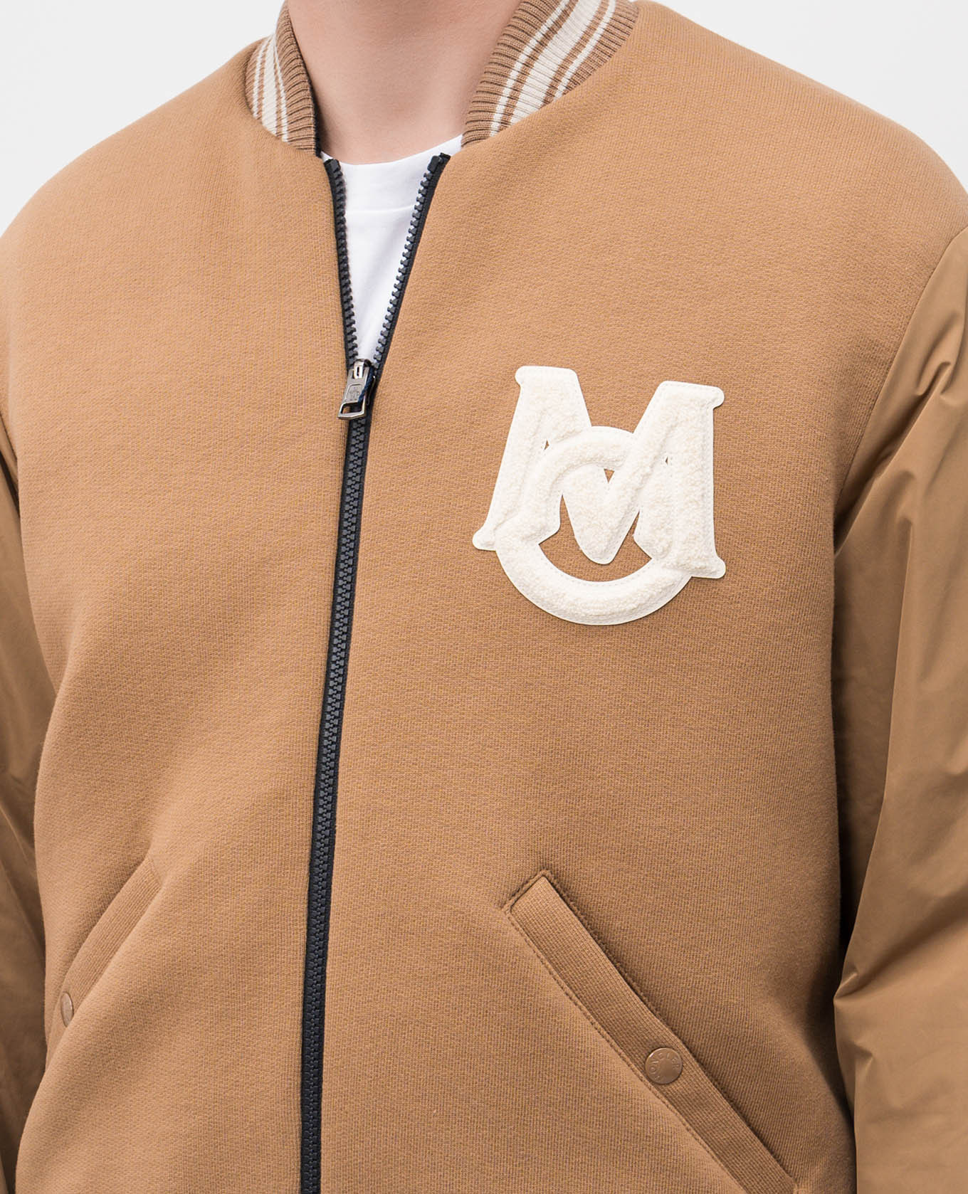 

Vennes reversible down bomber jacket Moncler, White