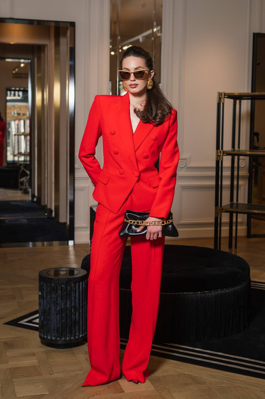 

Red pants Balmain