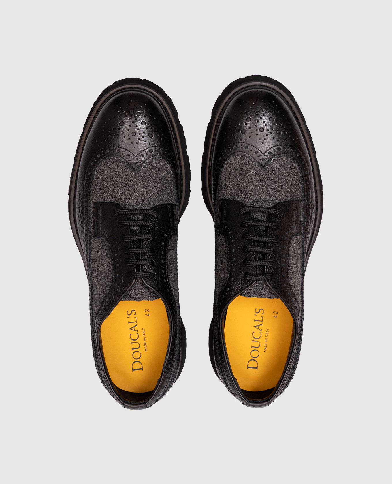 

Grey brogues Doucal's