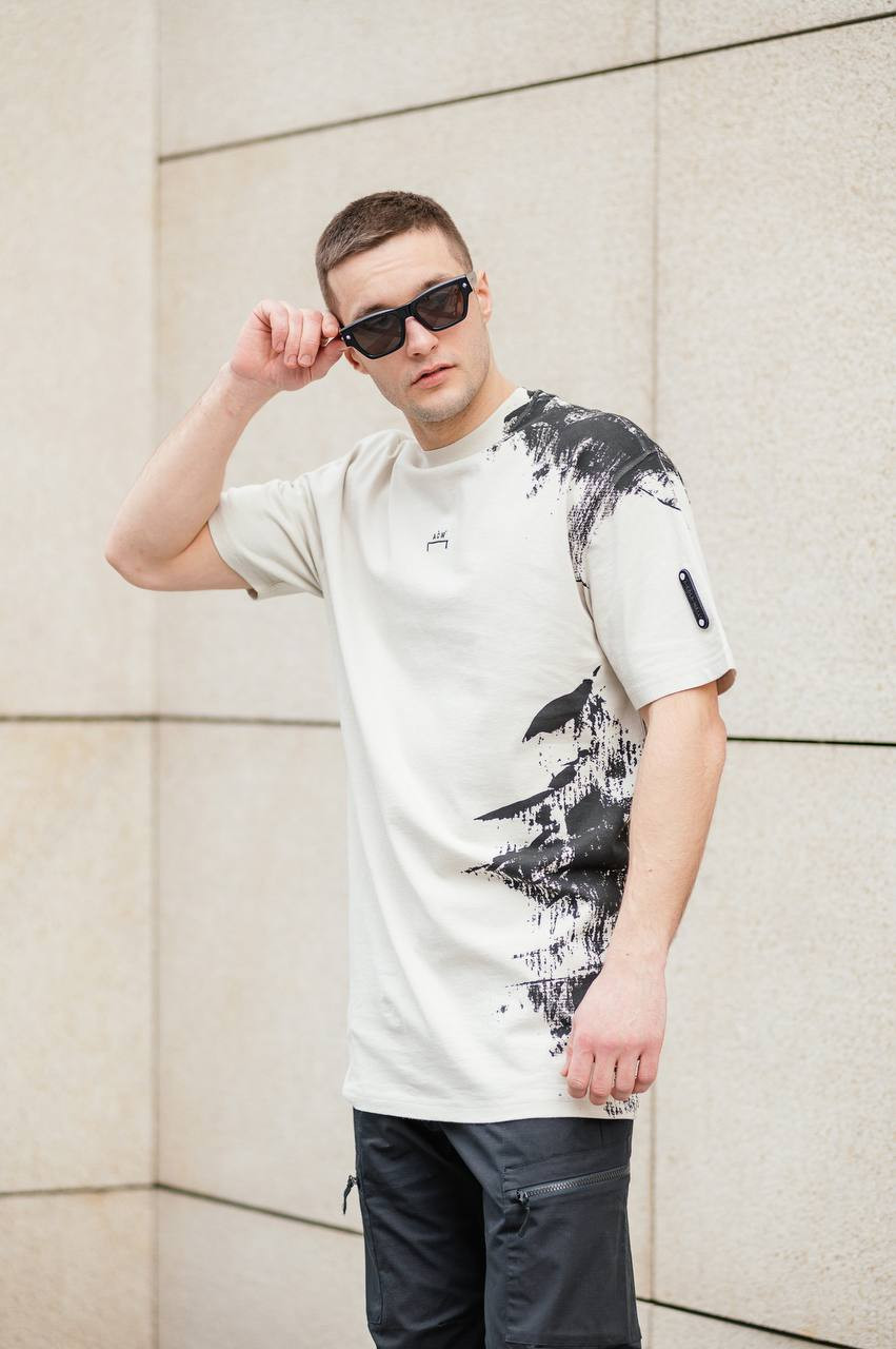 

Beige t-shirt with an abstract print A Cold Wall