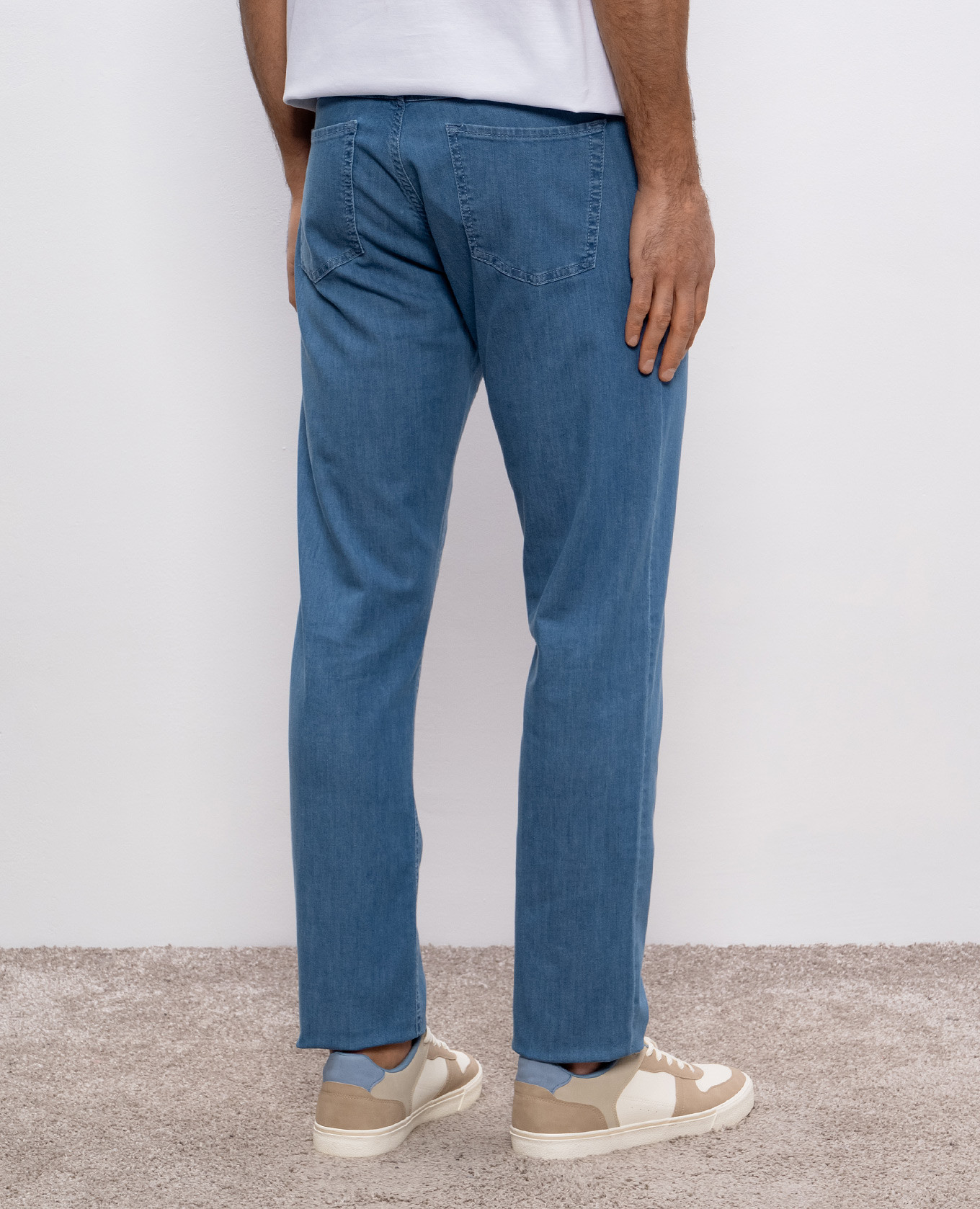 

Blue jeans with logo patch Cashmere&Whiskey, Light blue