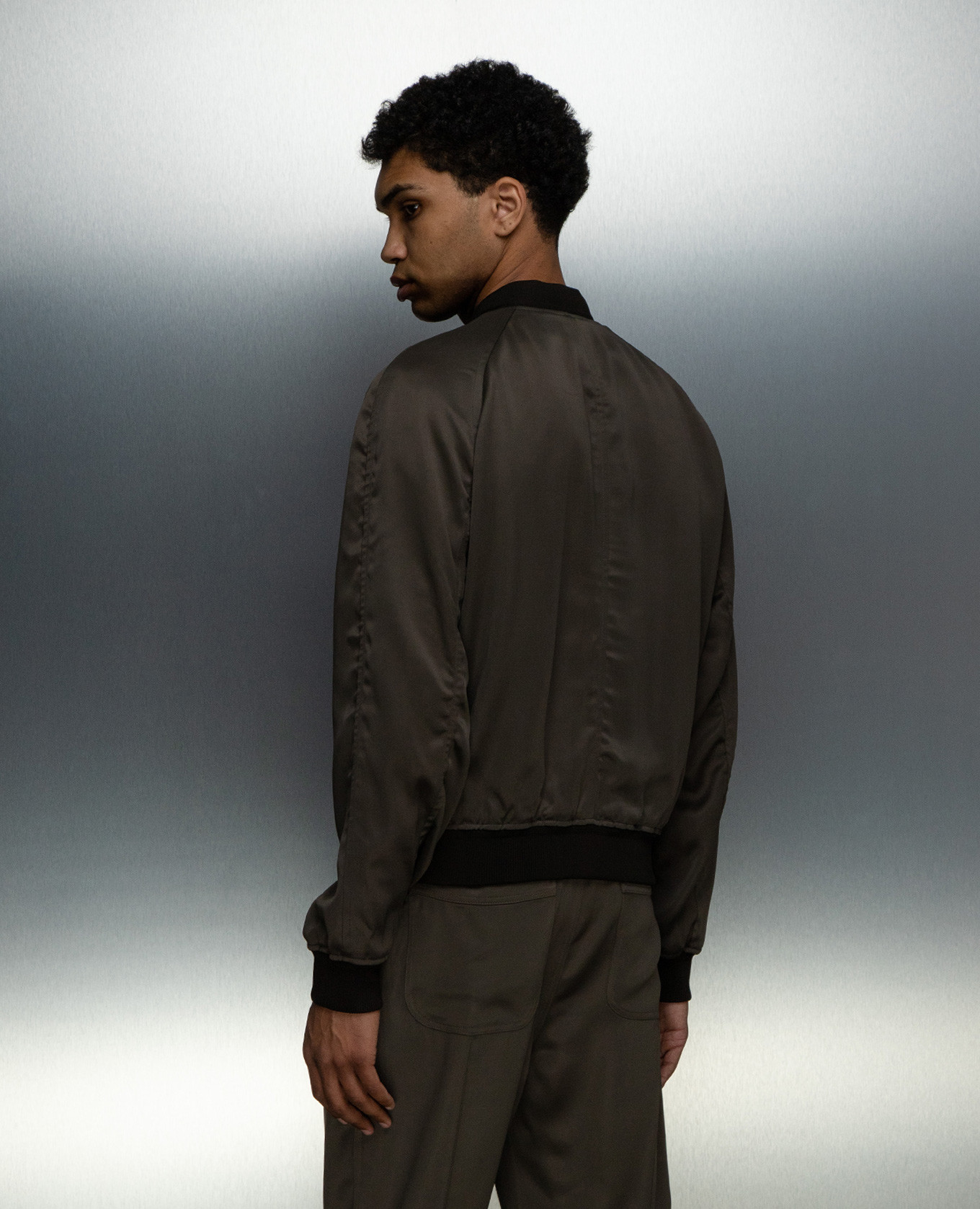 

Khaki bomber jacket Tom Ford