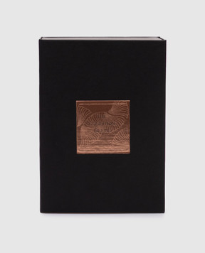 The Essential Blend Scented candle No. 70 in a glass candlestick TEB25070CAND