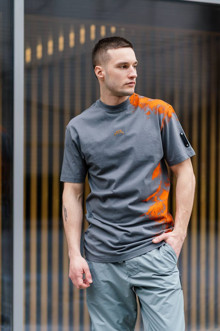 

Gray t-shirt with an abstract print A Cold Wall, Grey