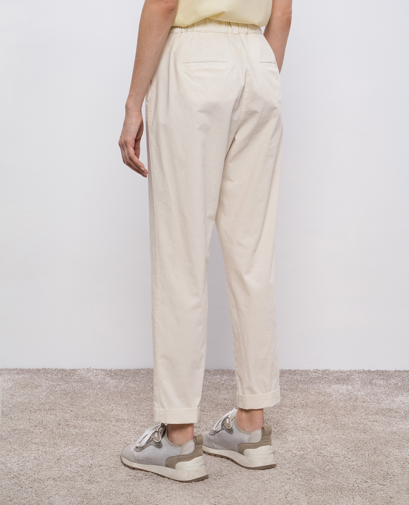 

Beige pants Peserico