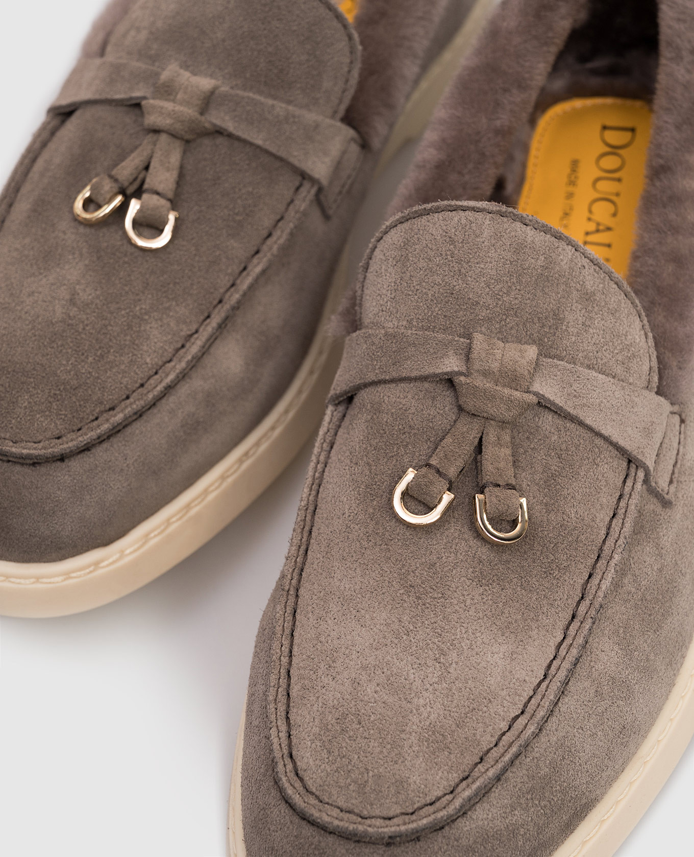 

Gray suede loafers with fur trim Doucal's, Blue