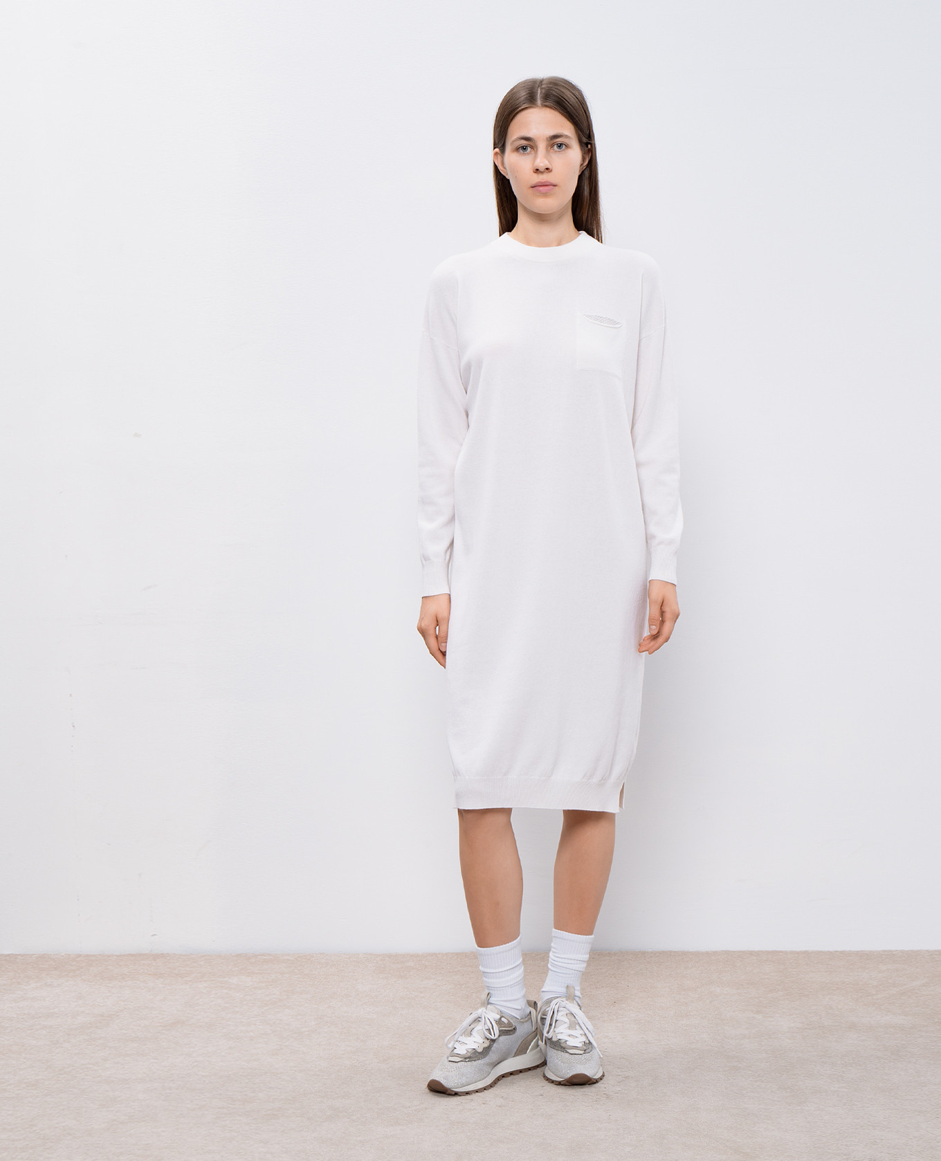 

White wool, silk and cashmere dress with monil chain Peserico