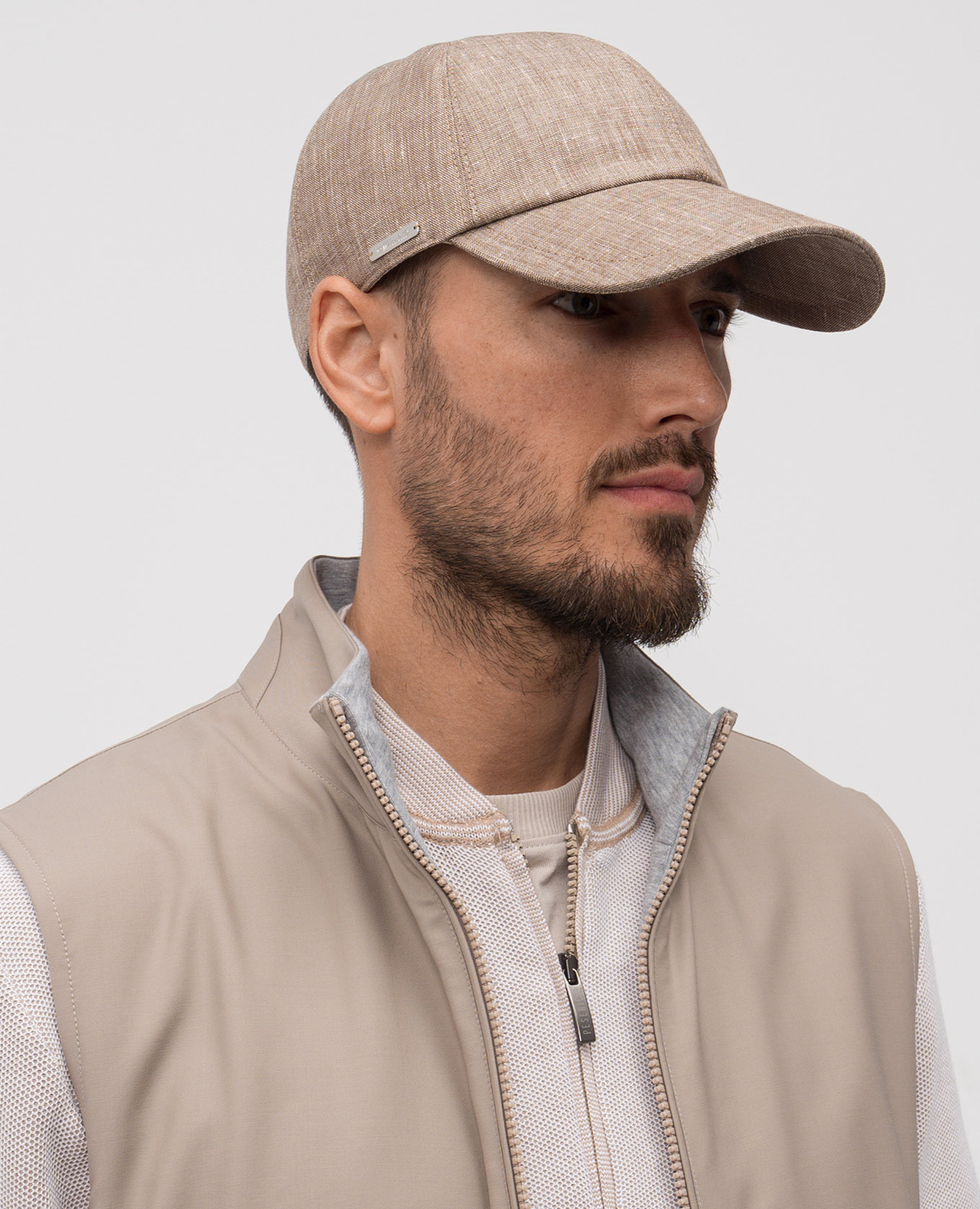 

Beige cap made of linen, wool and silk Enrico Mandelli