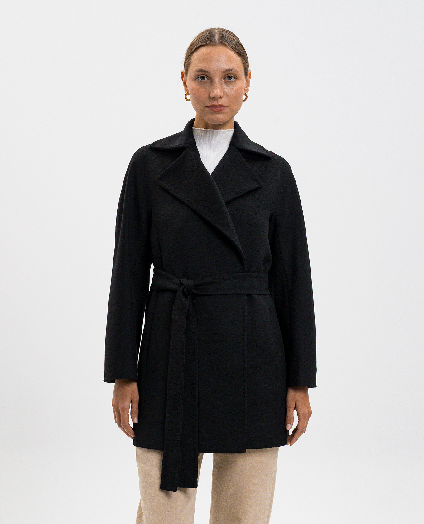 Black wool coat with a smell Heresis 3