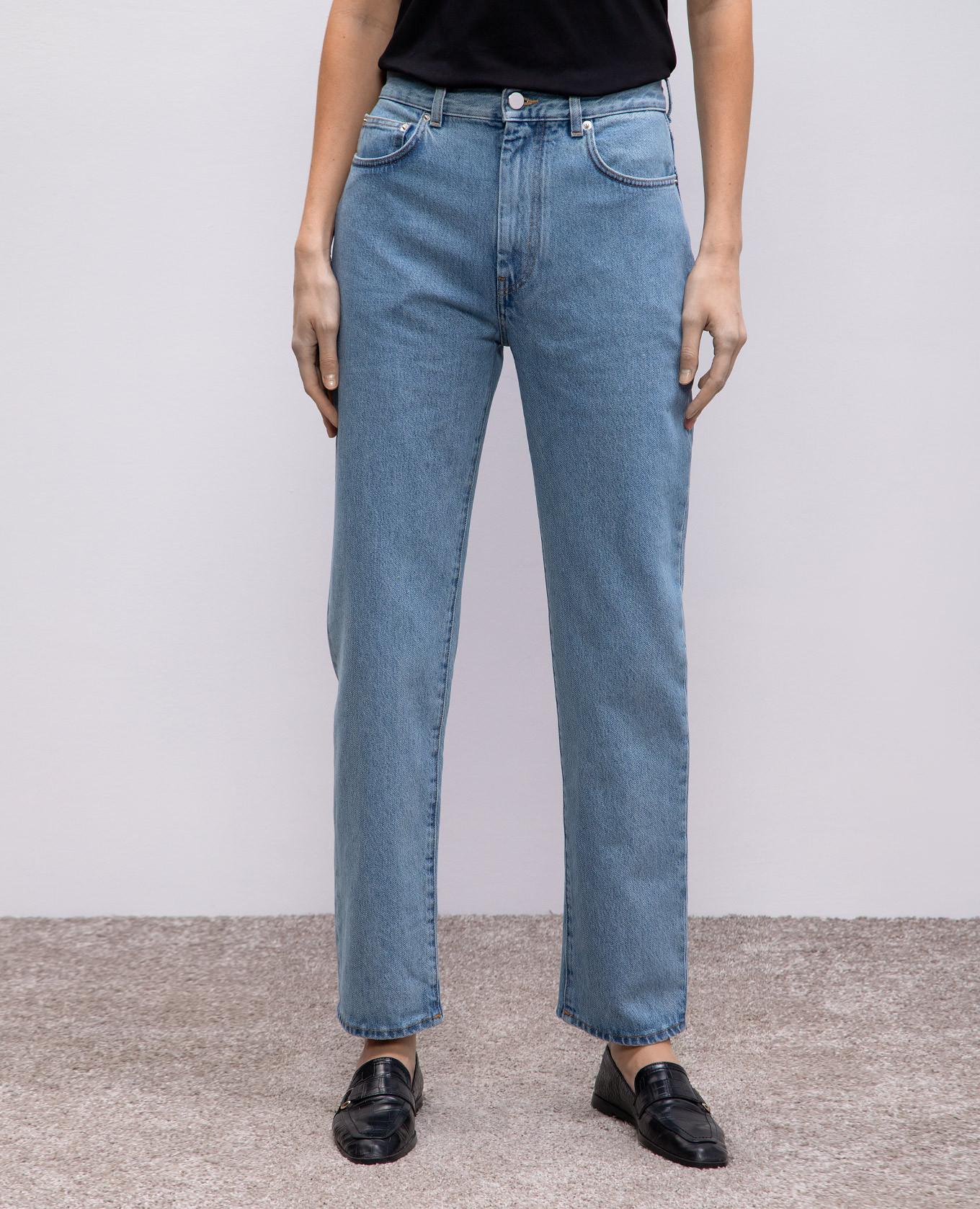 Blue WULAR jeans with logo patch Lou Lou Studio 3