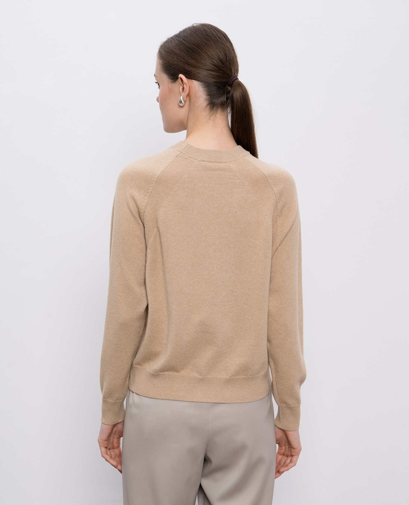 

Beige sweater made of wool, silk and cashmere Peserico