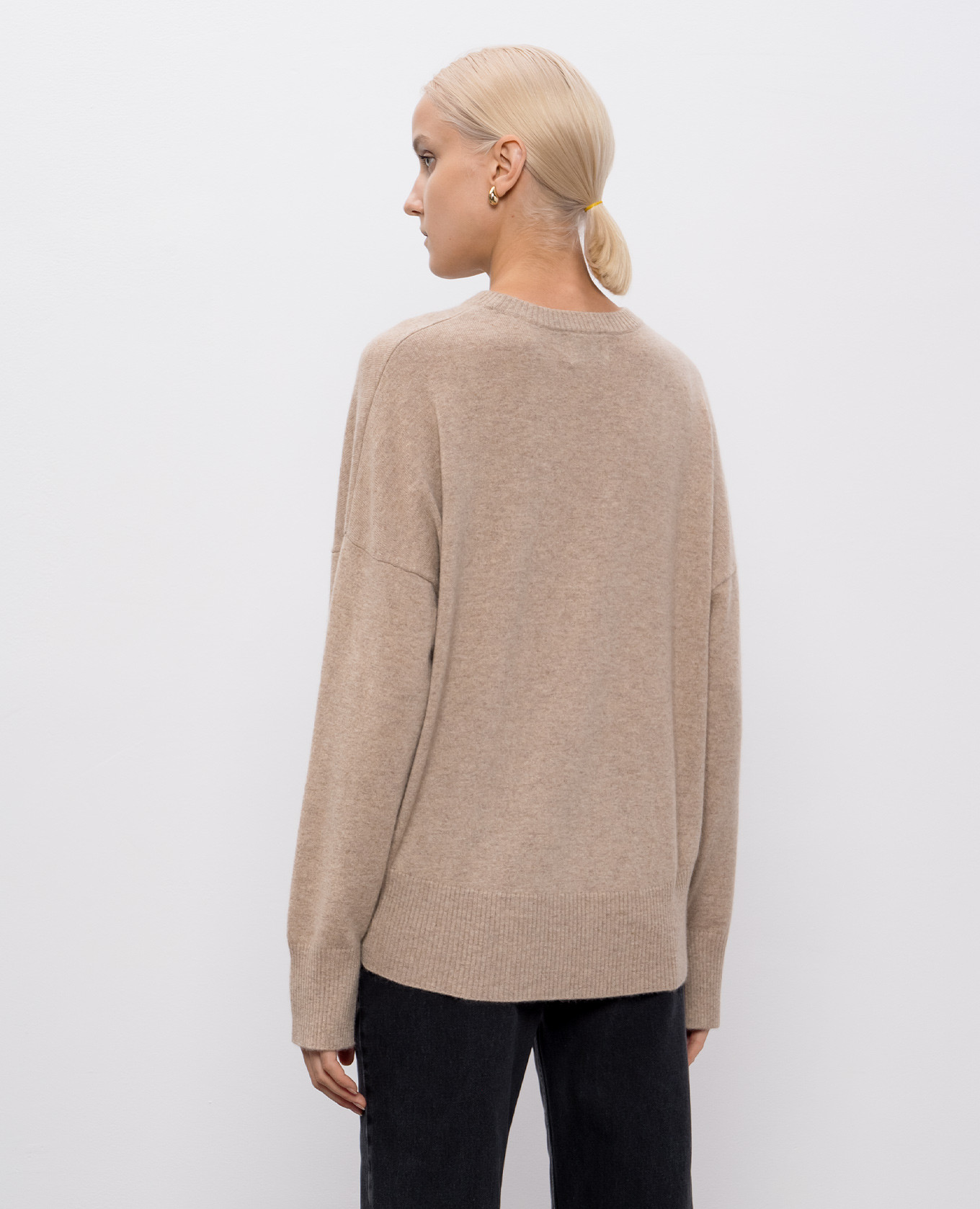 

ANAA beige cashmere sweater Loulou de Saison