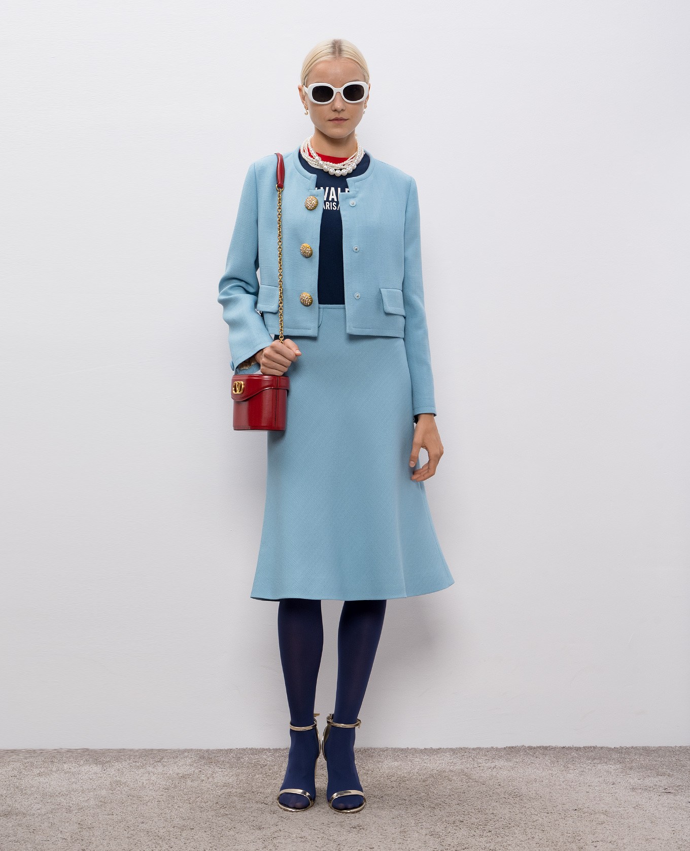 

Blue cropped jacket with crystals Valentino, Light blue