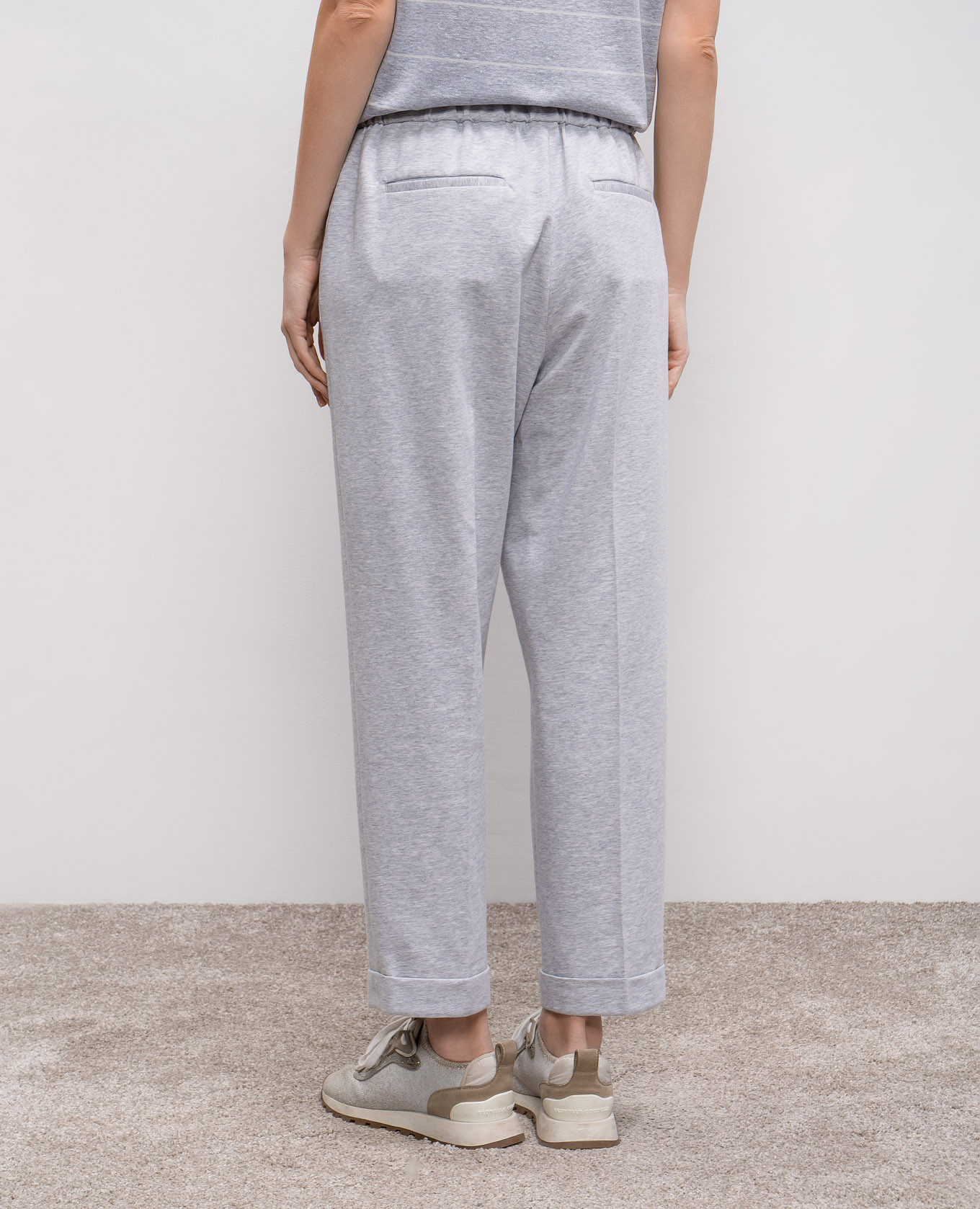 

Grey melange pants with monil chain Peserico