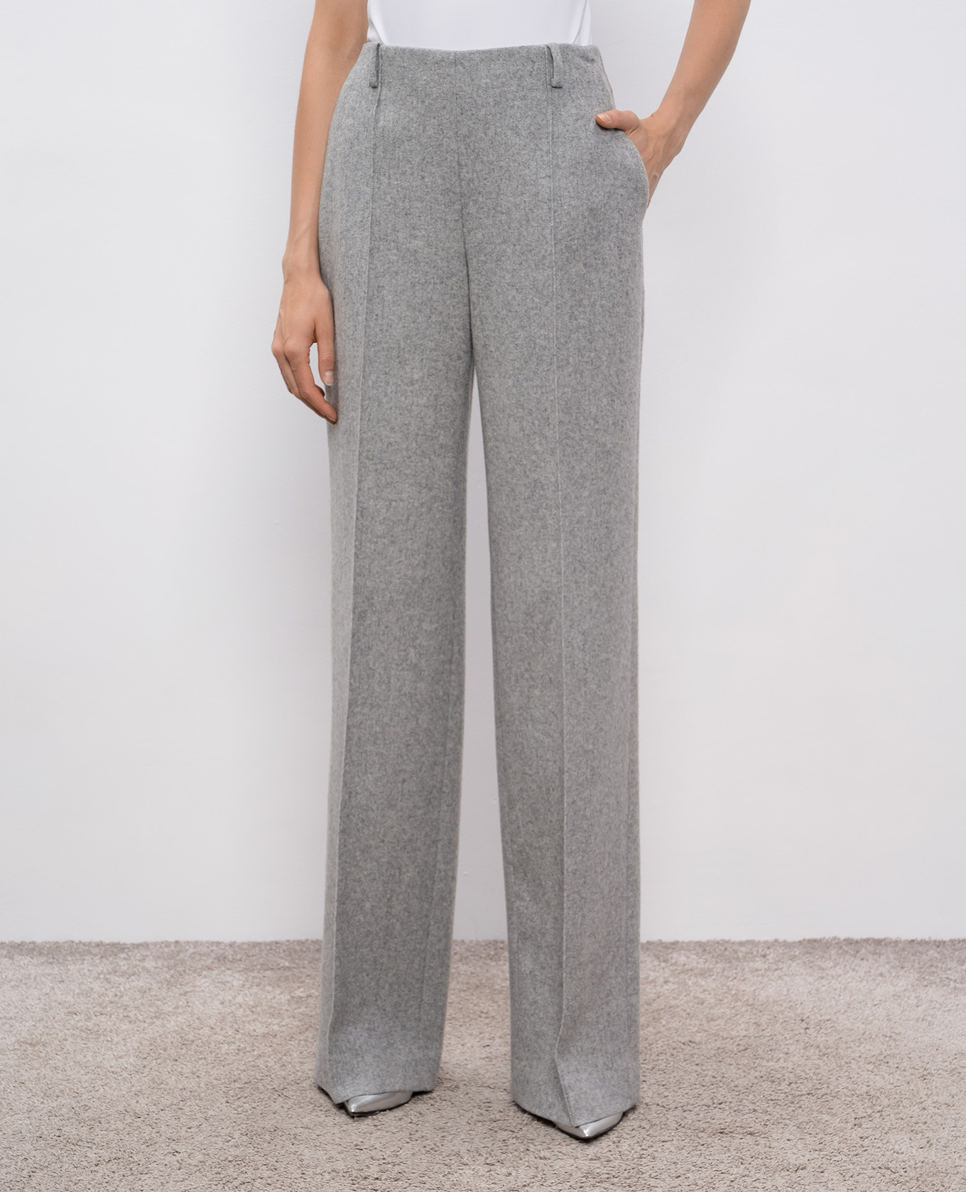 

Gray pants with wool Ermanno Scervino, Grey