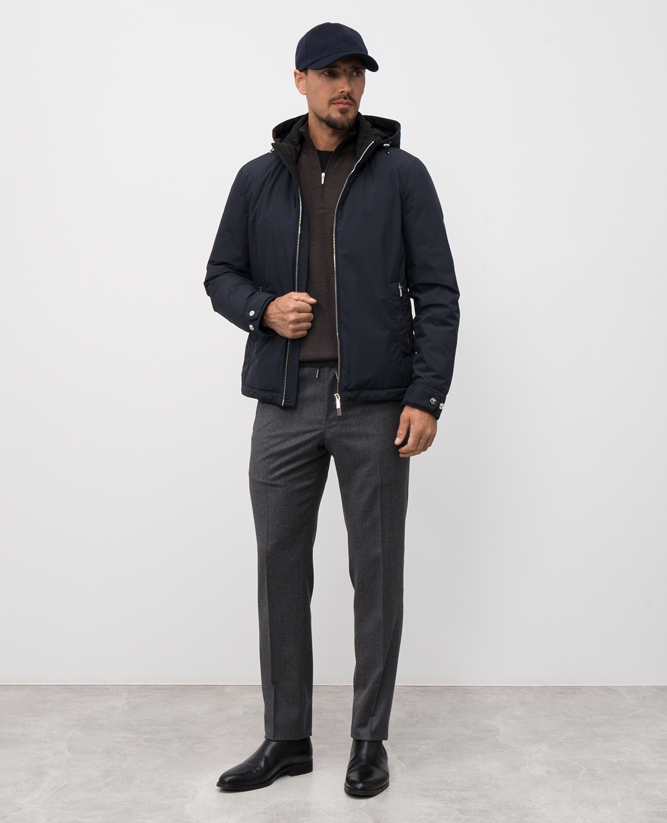 

Black T-shirt with embroidered emblem Bertolo Cashmere