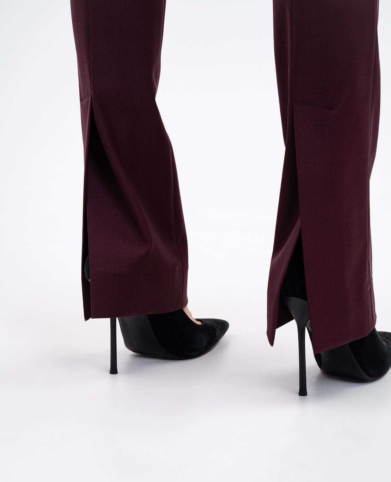 

Burgundy wool pants Materiel