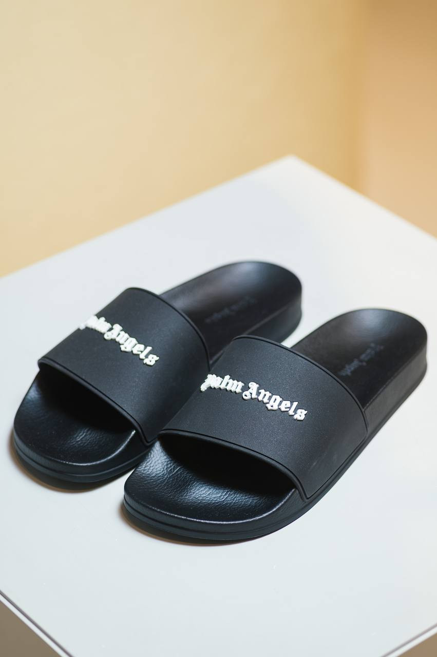 

Black sliders with logo Palm Angels
