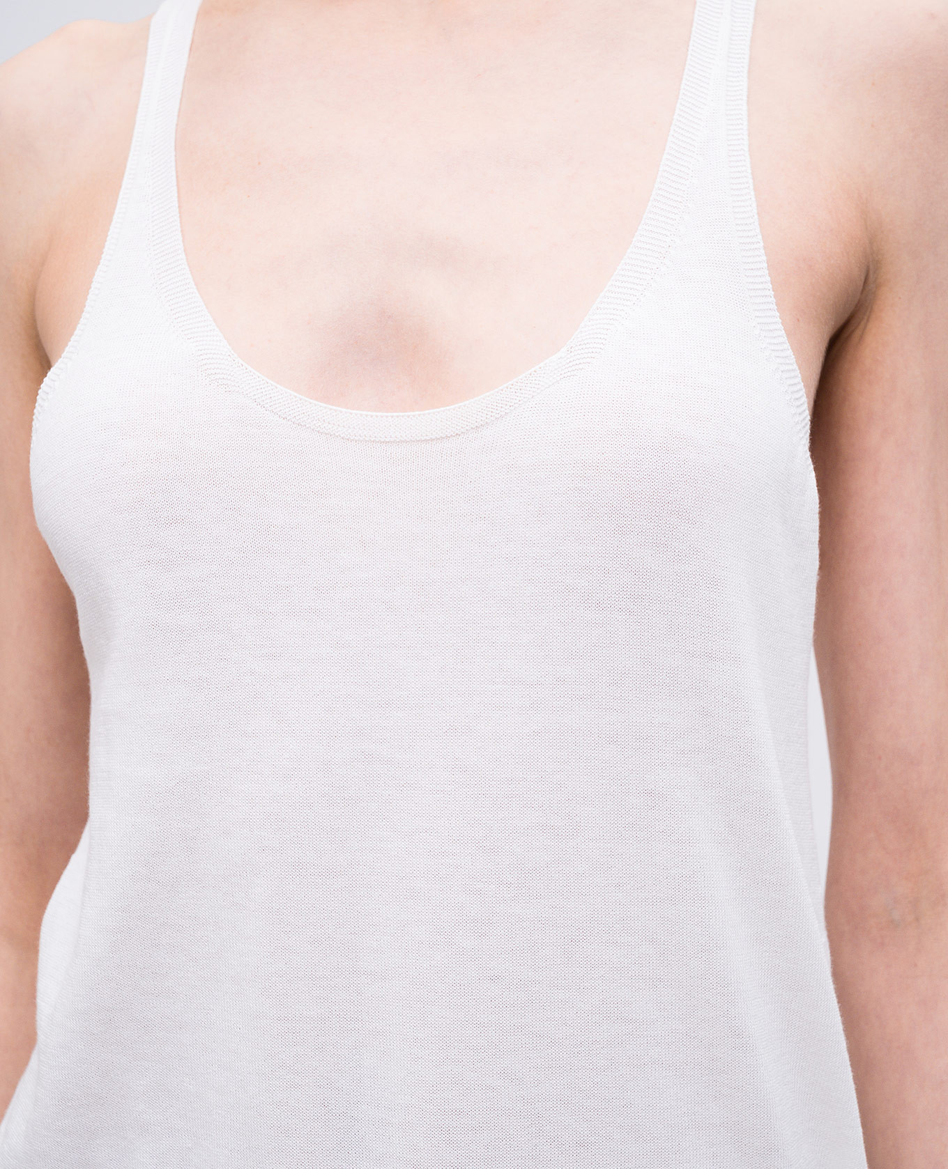 

White top with logo Twinset