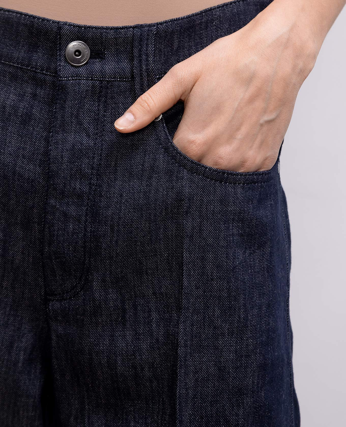 

Blue jeans with logo patch Brunello Cucinelli