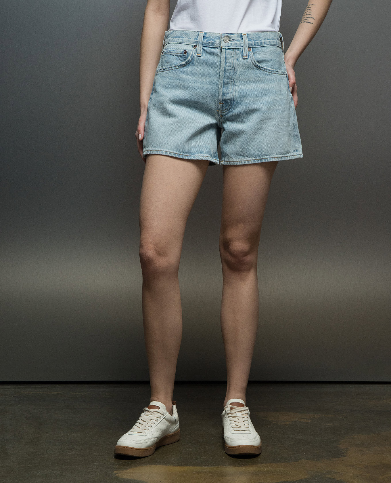 

Blue denim shorts with a distressed effect AGOLDE, Light blue