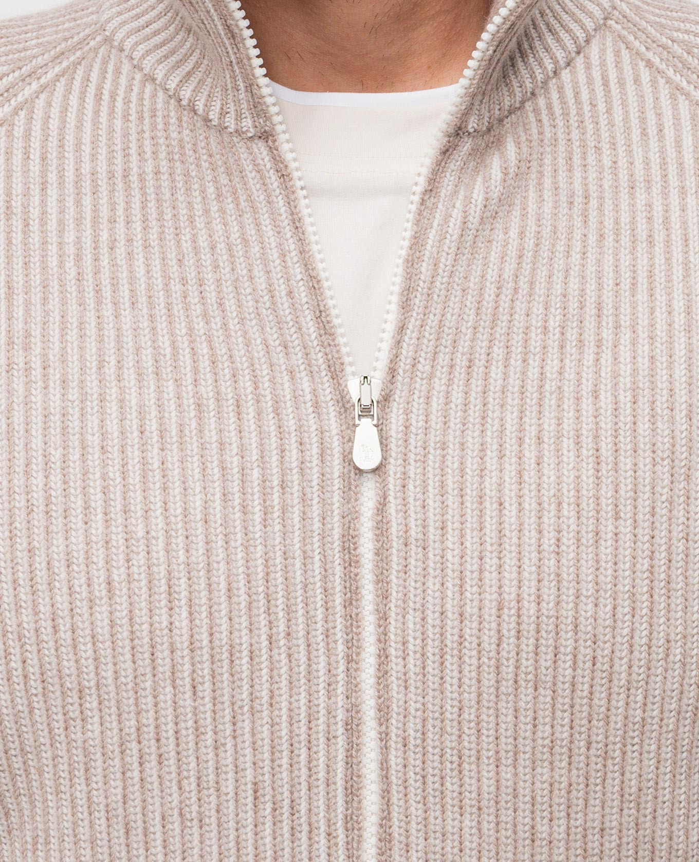 

Beige cashmere cardigan Brunello Cucinelli