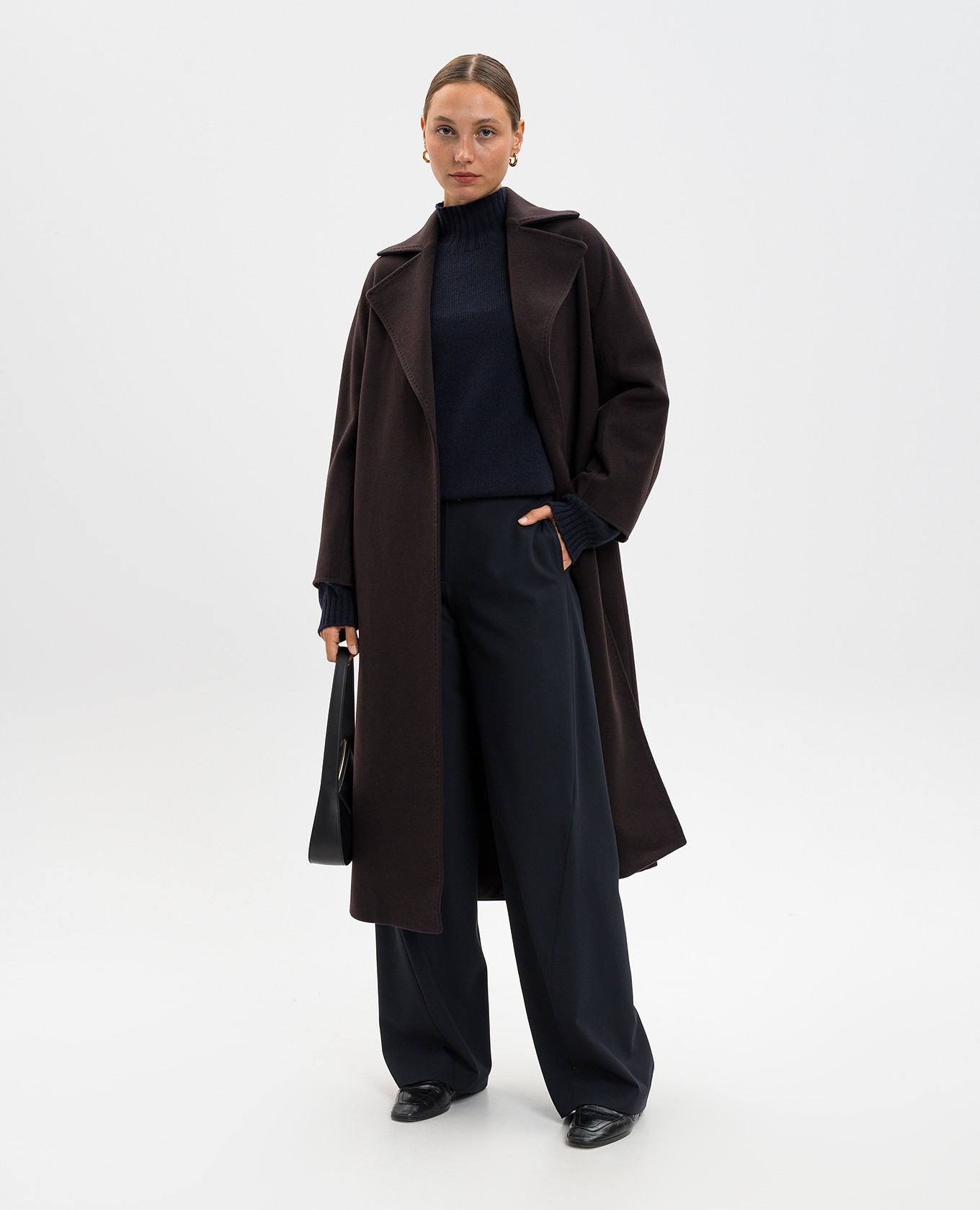 

Brown wool coat with belt Heresis