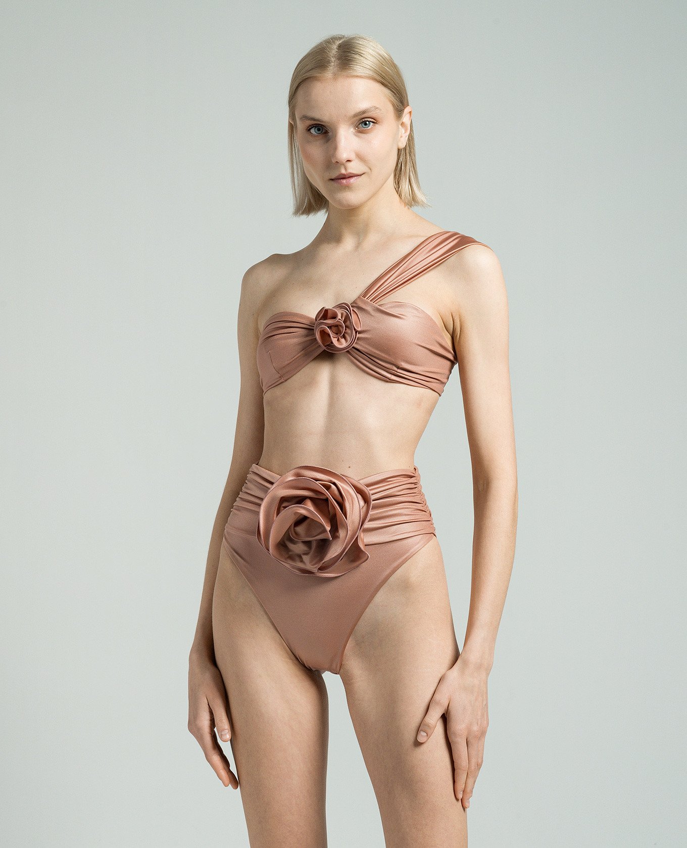 

Pink panties from a swimsuit with a brooch Magda Butrym