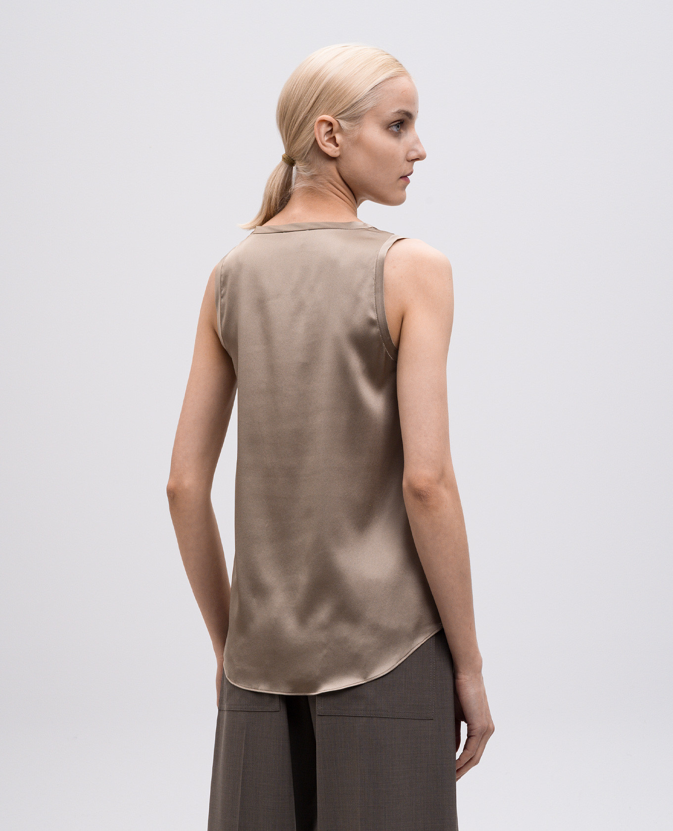 

Beige silk top Brunello Cucinelli