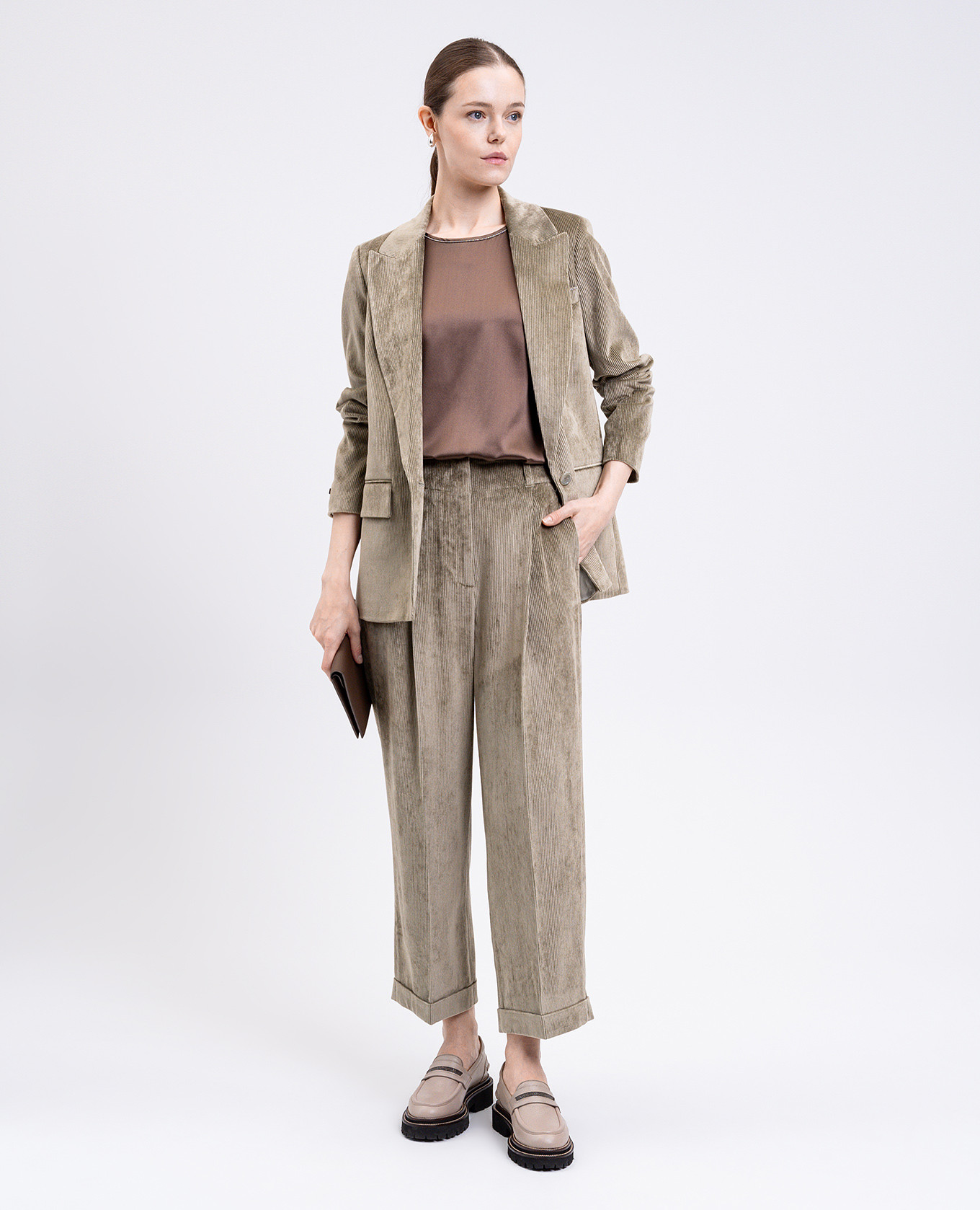 

Green corduroy pants with brand patch Peserico