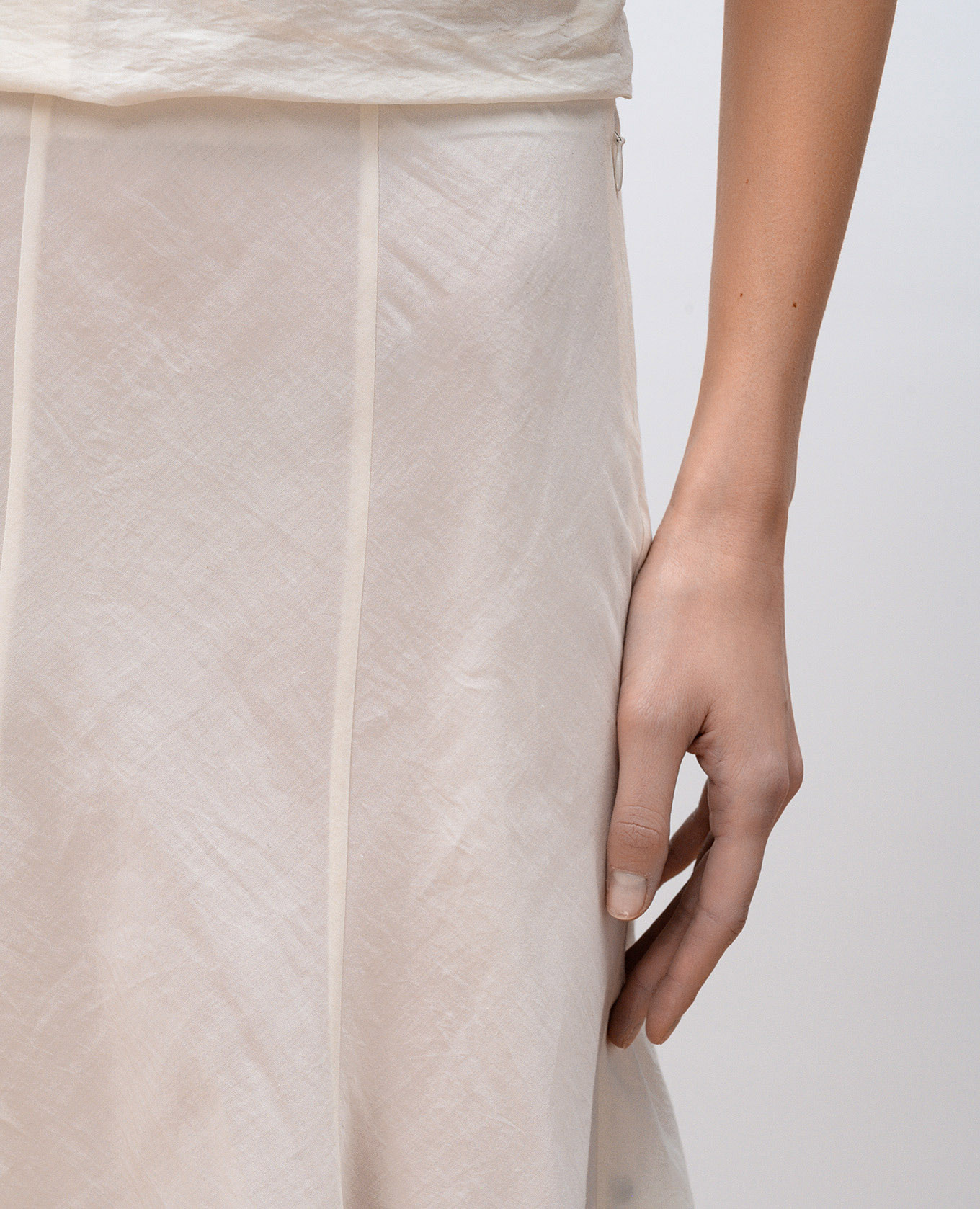 Lenno white midi skirt with silk Khaite 5