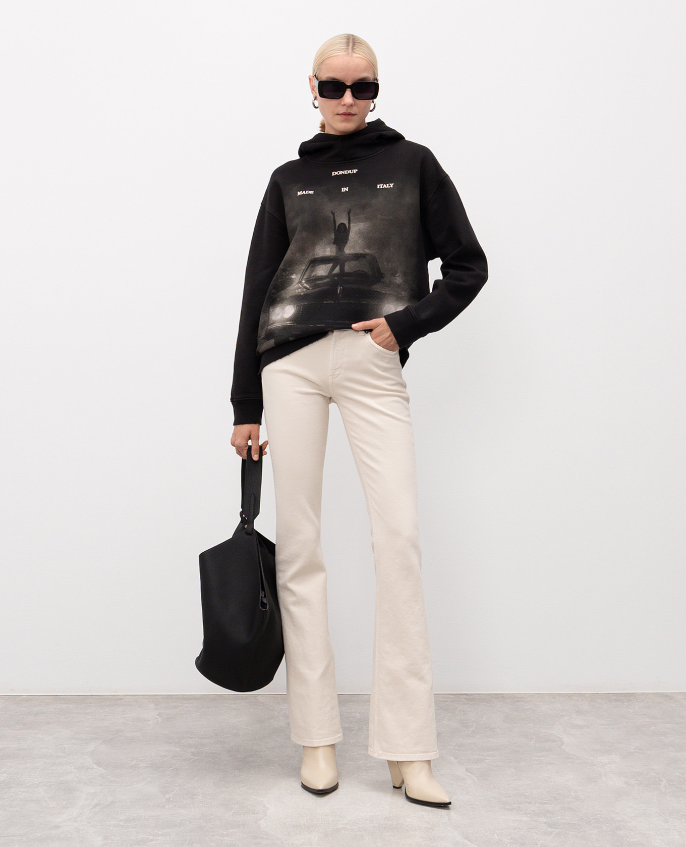 

Beige flared jeans with logo Dondup