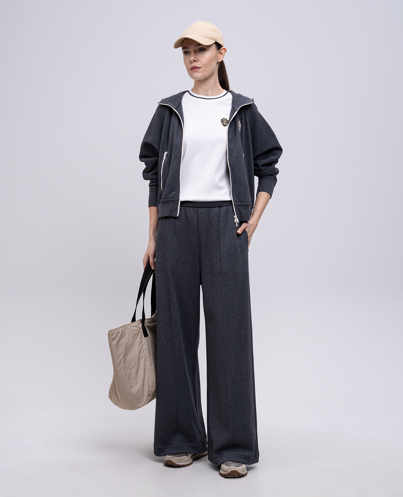 

Grey sports jacket with embroidered emblem Brunello Cucinelli