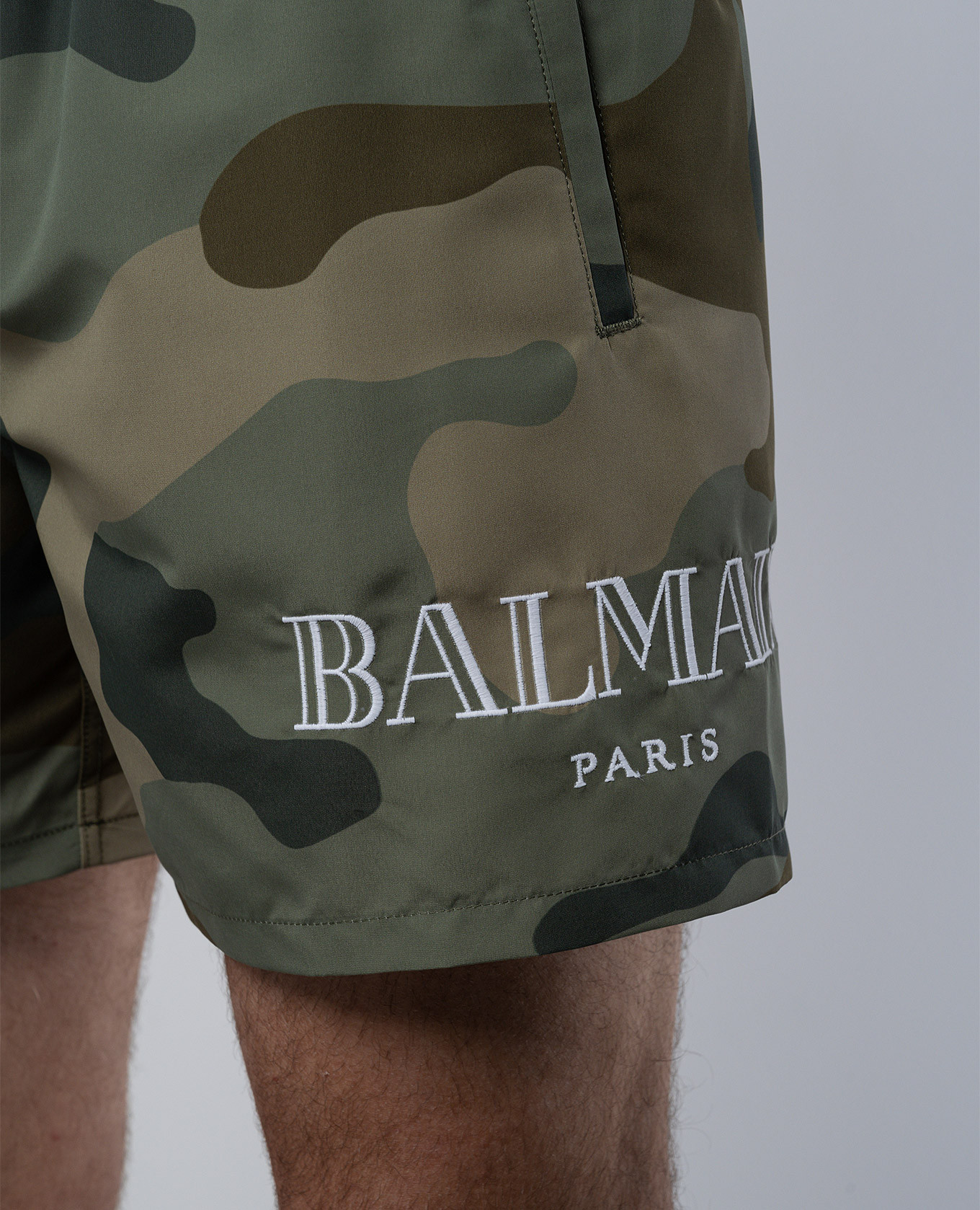 

Khaki logo swim shorts Balmain