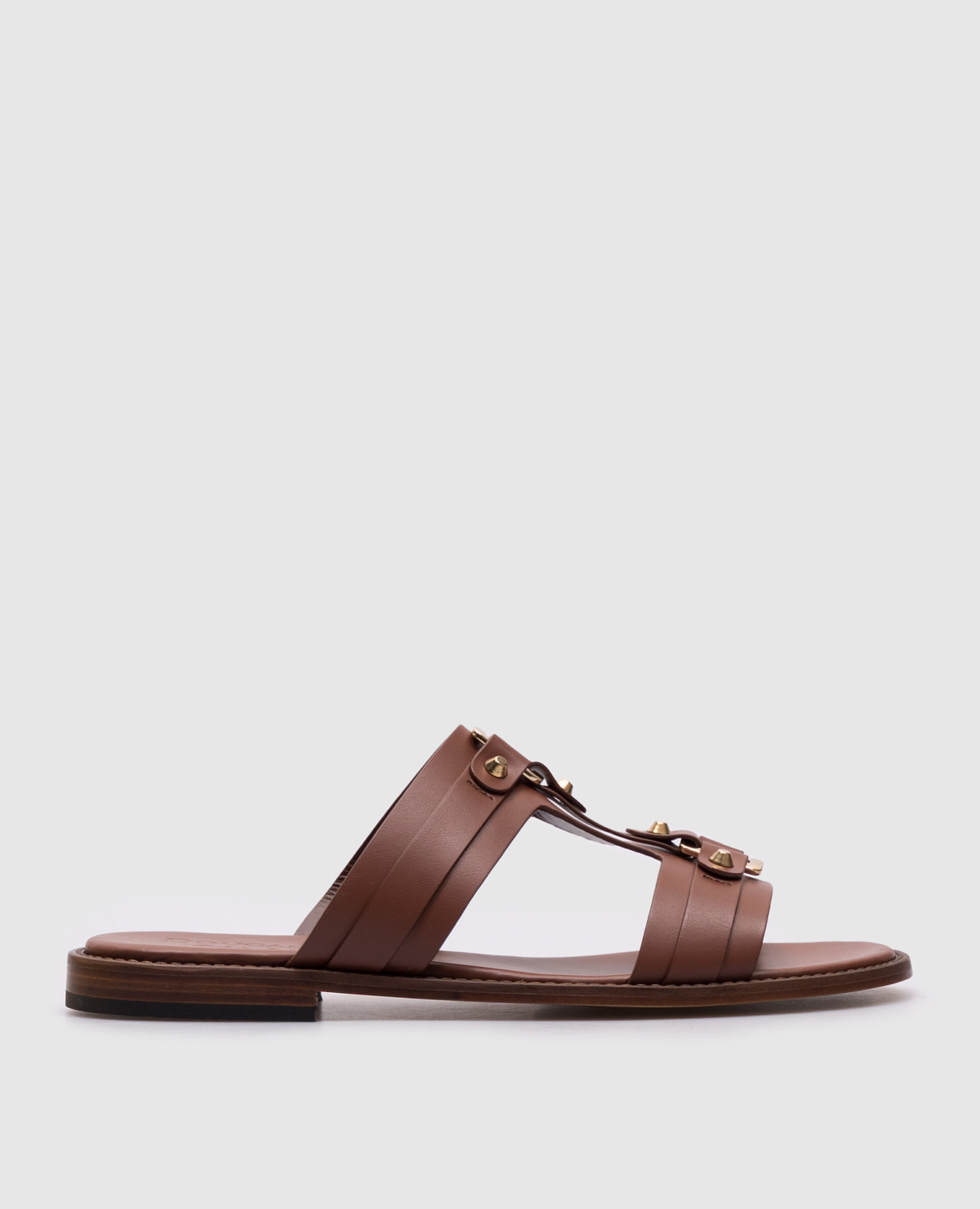 Brown leather flip-flops with studs Doucal's